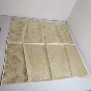 W-C Designs Damask Fabric Cloth Napkins (4) Gold Holly Leaf Leaves Christmas